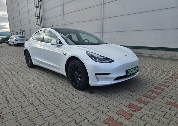 Tesla Model 3 cena 119000 przebieg: 63000, rok produkcji 2020 z Ostrów Wielkopolski małe 92